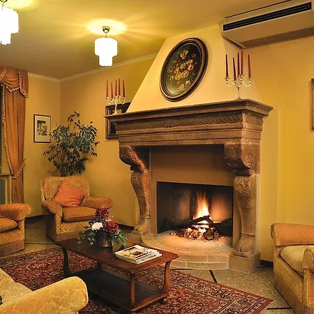 מלון Bonconte 4*